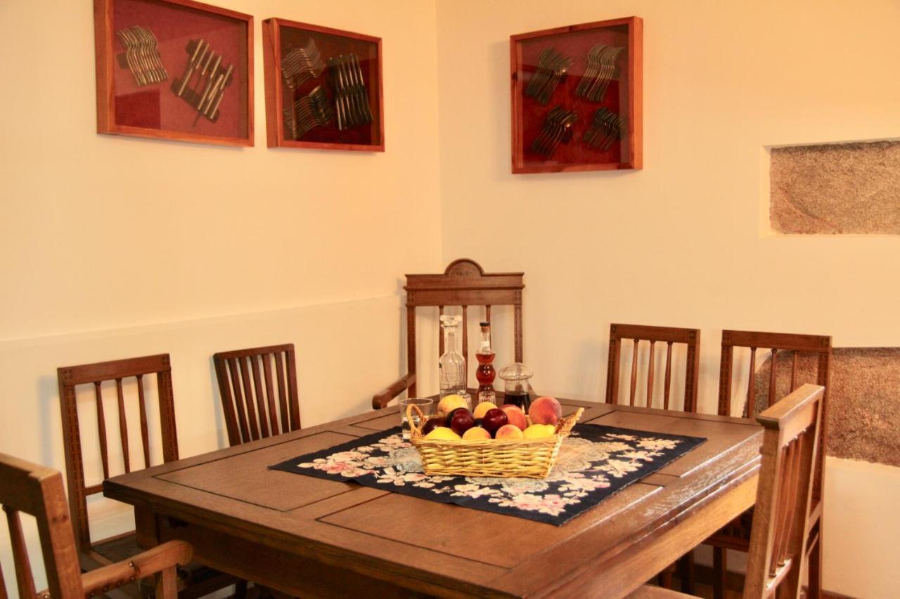 Casa Do Balcao Guest House Alcains Bagian luar foto