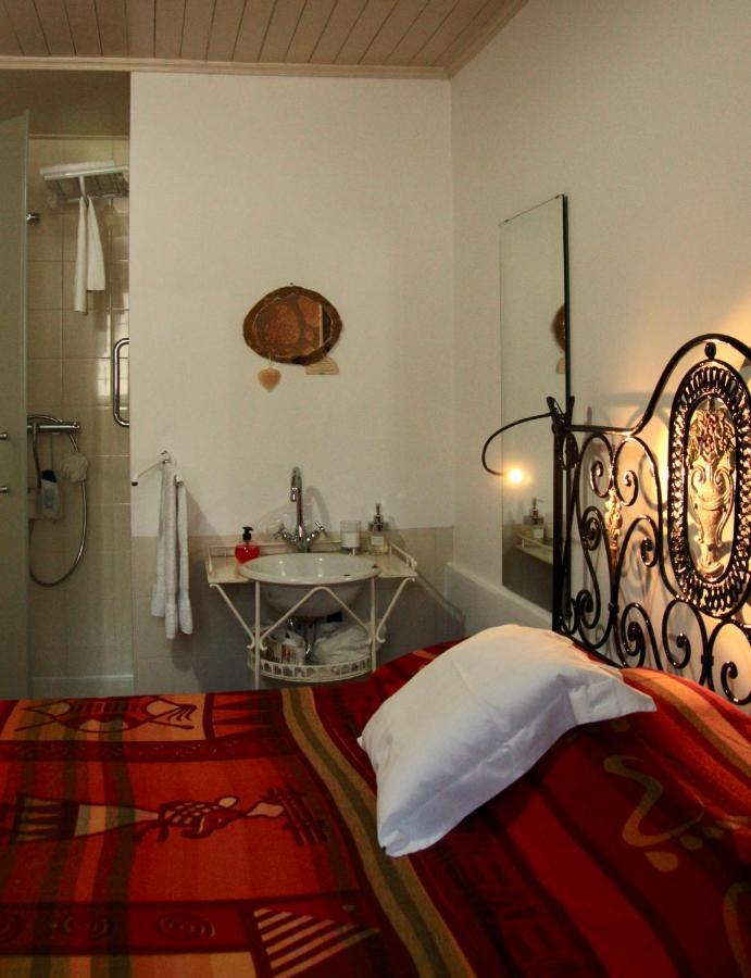 Casa Do Balcao Guest House Alcains Bagian luar foto